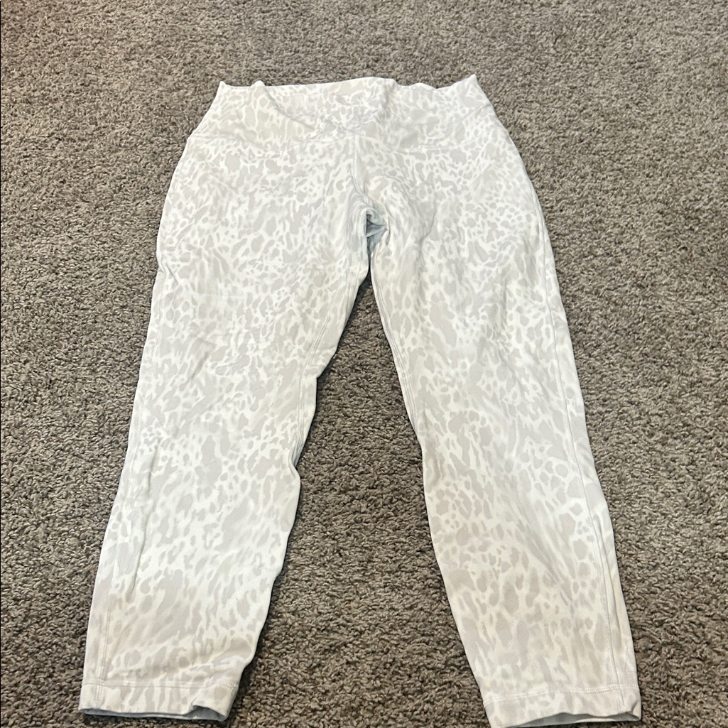 Lululemon Athletica Gray Patterned Leggings
